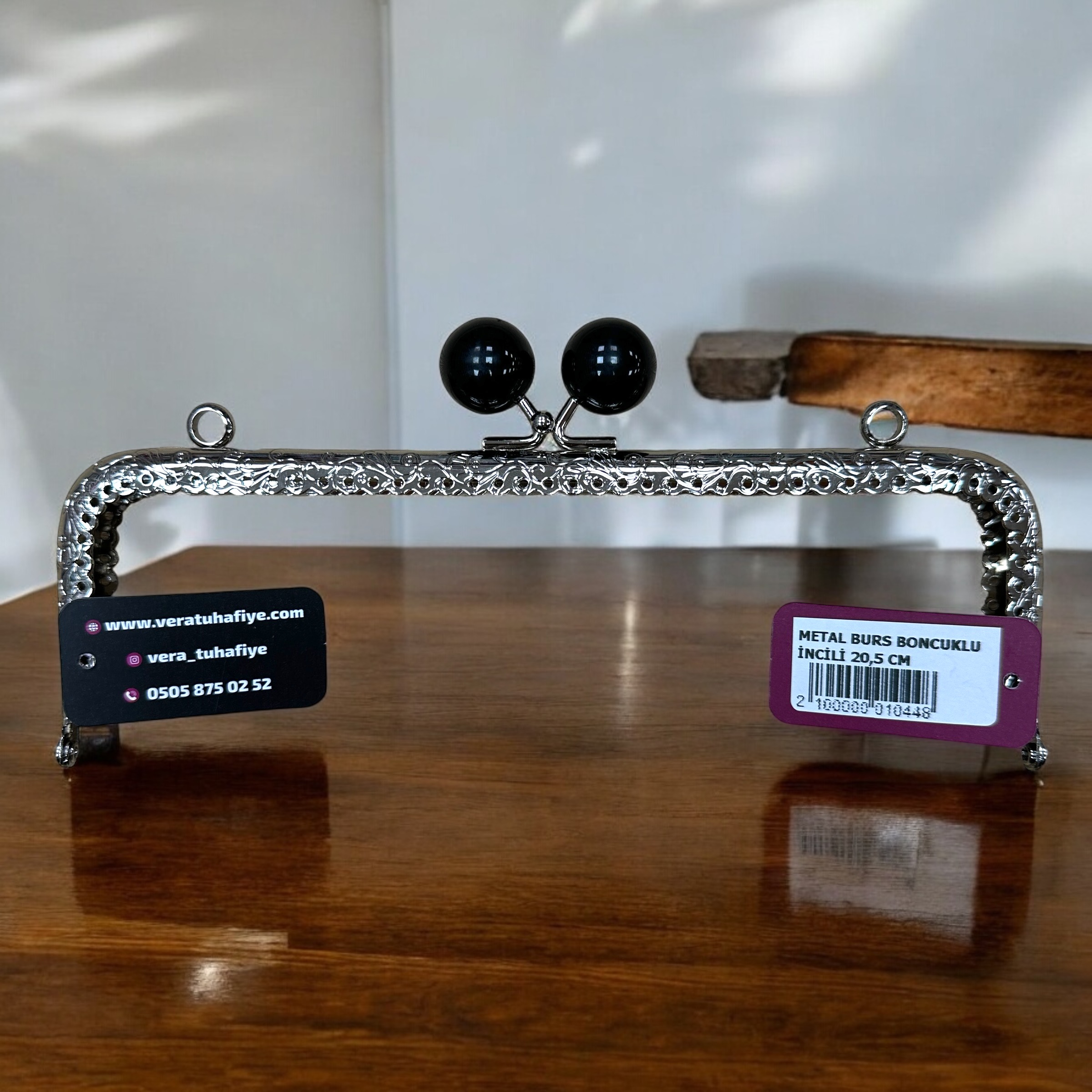 20.5 CM DİKMELİ BONCUKLU